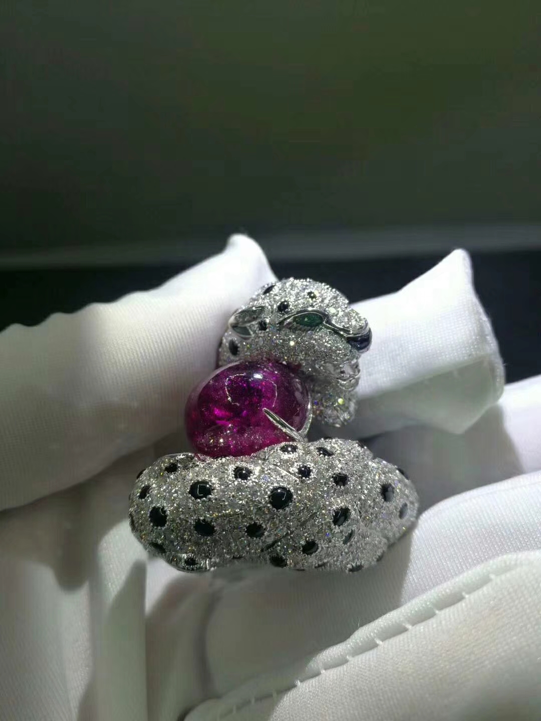White Gold Panthère de Cartier High Jewelry ring pave diamonds with Ruby